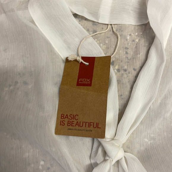 NWT Fox Petite sheer top 5️⃣5️⃣5️⃣ - Picture 2 of 4